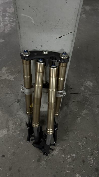 Suspensão suzuki gsxr k7