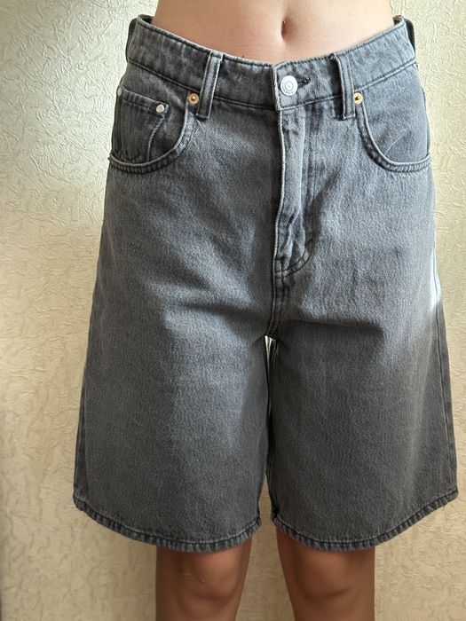 шорти бермуди H&M