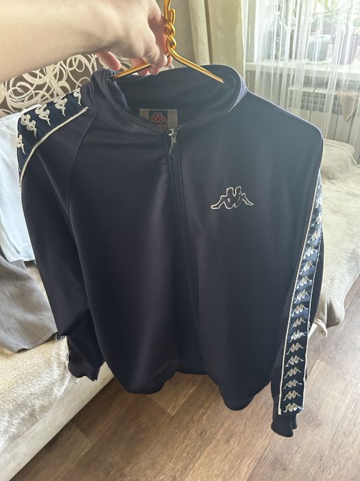Продам кофту Kappa