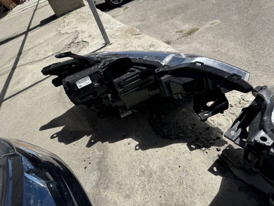 Фара Mitsubishi Outlander 3  halogen full led