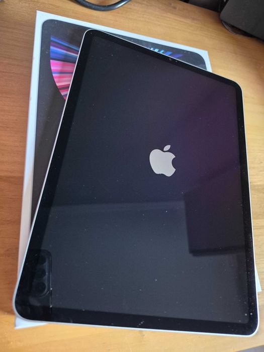 iPad Pro 11" (3. generacji) 256 GB — stan idealny