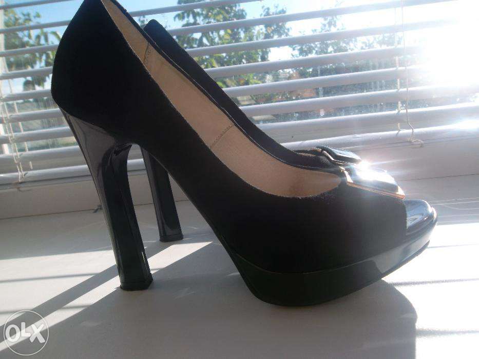 Кожаные замшевые туфли 38размер.