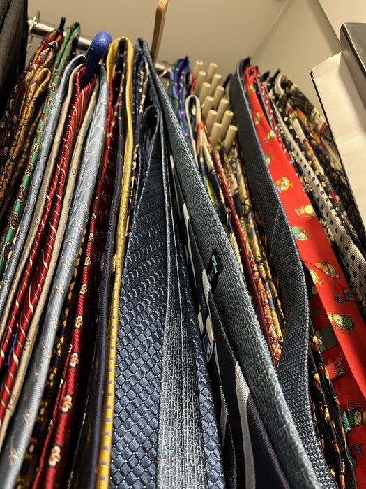 Продам галстуки, чоловічі краватки відомих італійських брендів