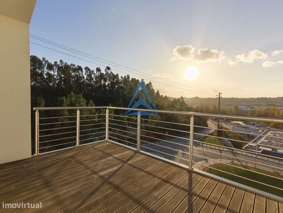 Apartamento T4 - Condomínio Fechado