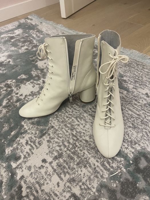 Ботільйони Zara