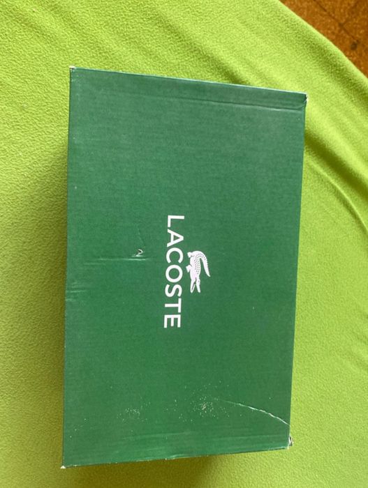 Tenis lacoste em muito bom estado