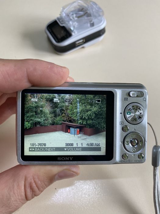 Фотоаппарат Sony Cyber-shot DSC-W220