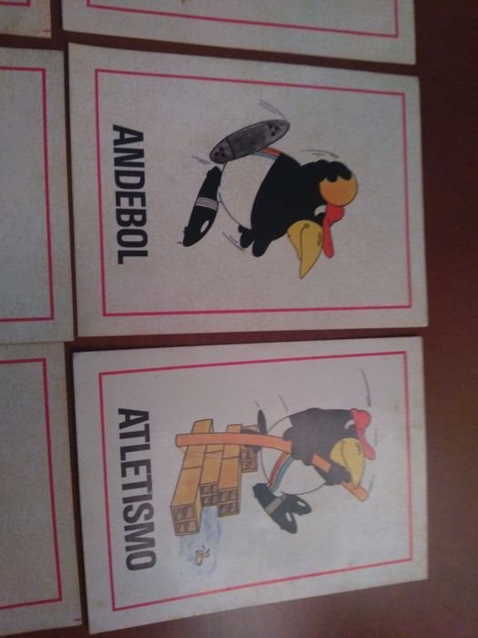 antiga coleção de 11 cromos pinguins no desporto