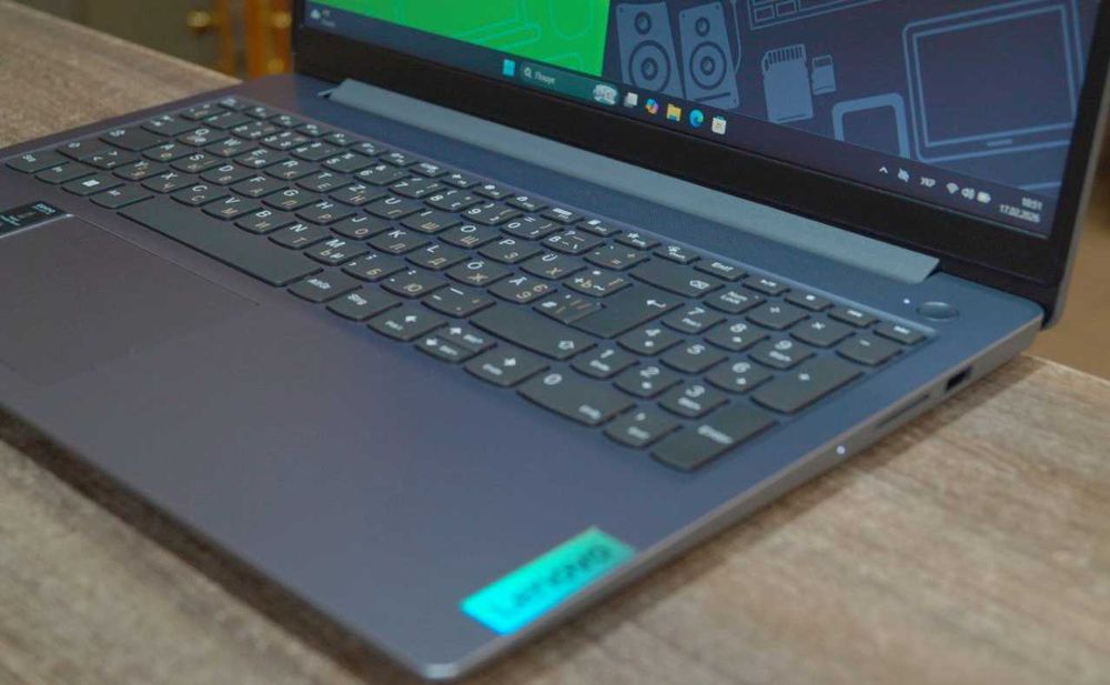 ГАРАНТІЯ Lenovo (IPS/Ryzen 5 7520U/RAM 8гб DDR4/SSD 256гб)TVOYO