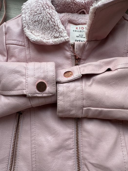 Рожева шкіряна куртка з утепленням 104-110