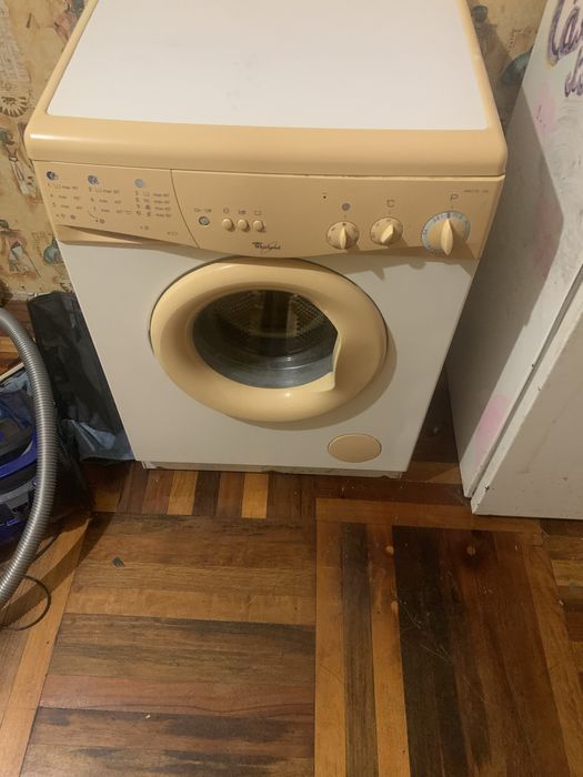 Продам ,стиральная машинка,телевизор