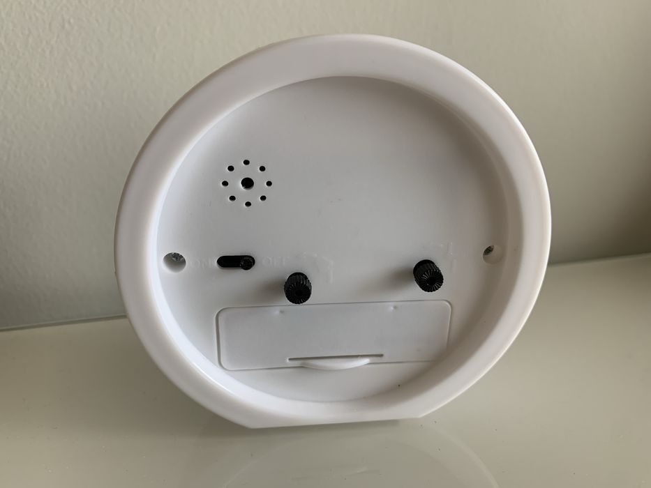 Relógio Despertador Analógico