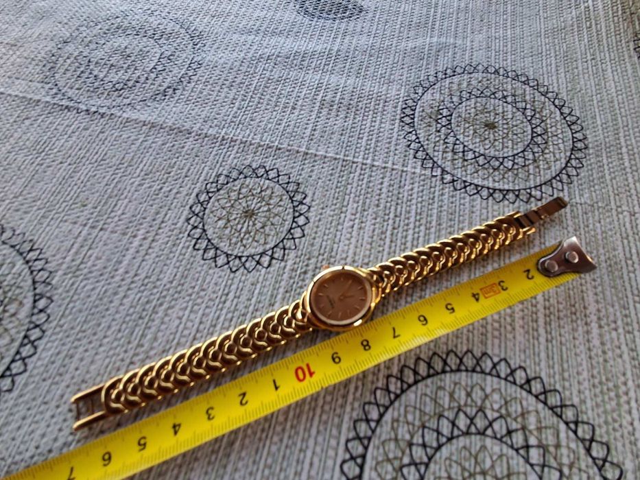 Часи жіночі tissot