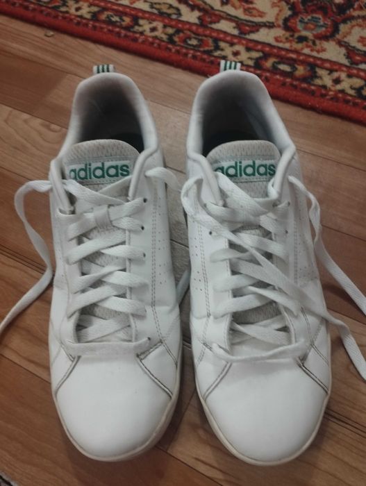 Продам фірмові чоловічі кросівки Adidas