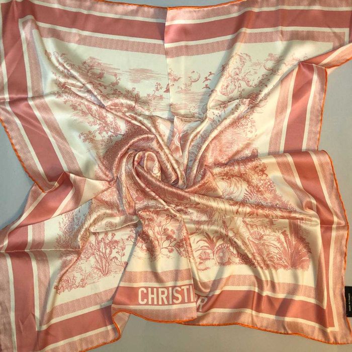 Платок Dior в стиле 90/90см розовый