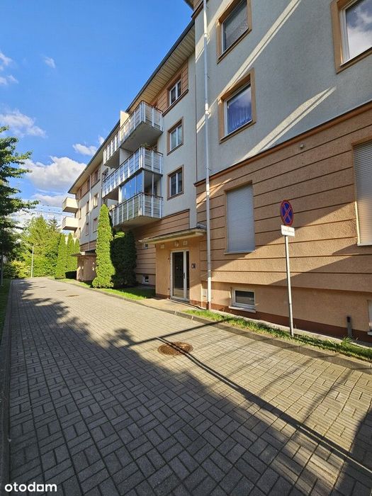 3 pokoje na Retkinii na zamkniętym osiedlu