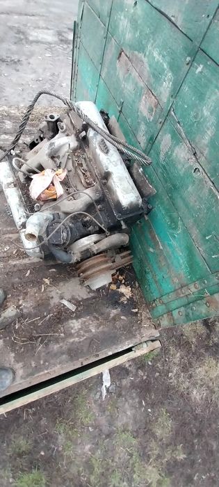 Продам 2 мотори ціна за 1