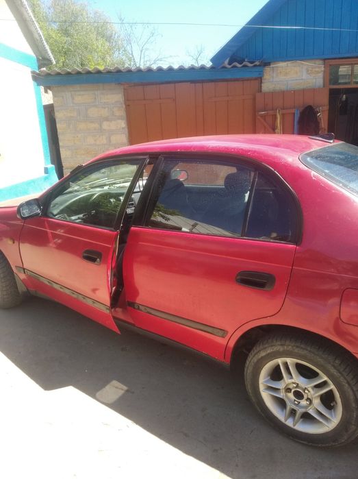 Продам Tayota Carina E