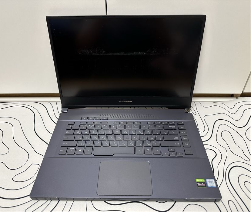 Ноутбук ASUS H500G | i7-9750H | RTX 2060 | 16GB DDR4 | Під Відновлення / Запчастини