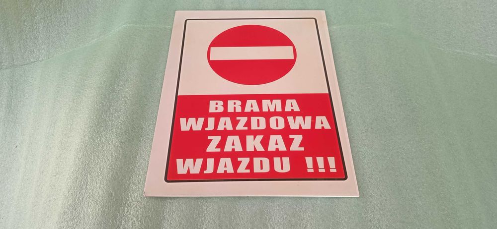Tabliczka informacyjna-Brama wjazdowa
