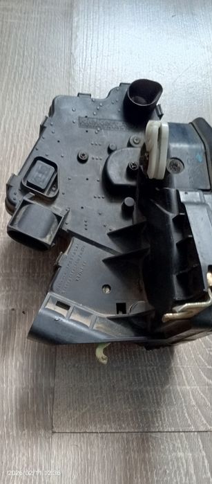 Замок водійської двері BMW E46