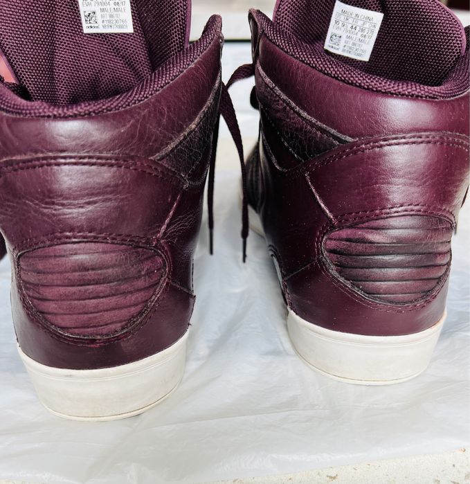 Продам кроссовки Adidas оригинальные.