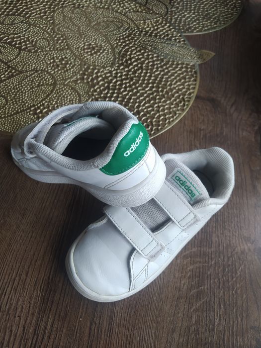 Sprzedam buty adidas rozmiar 26