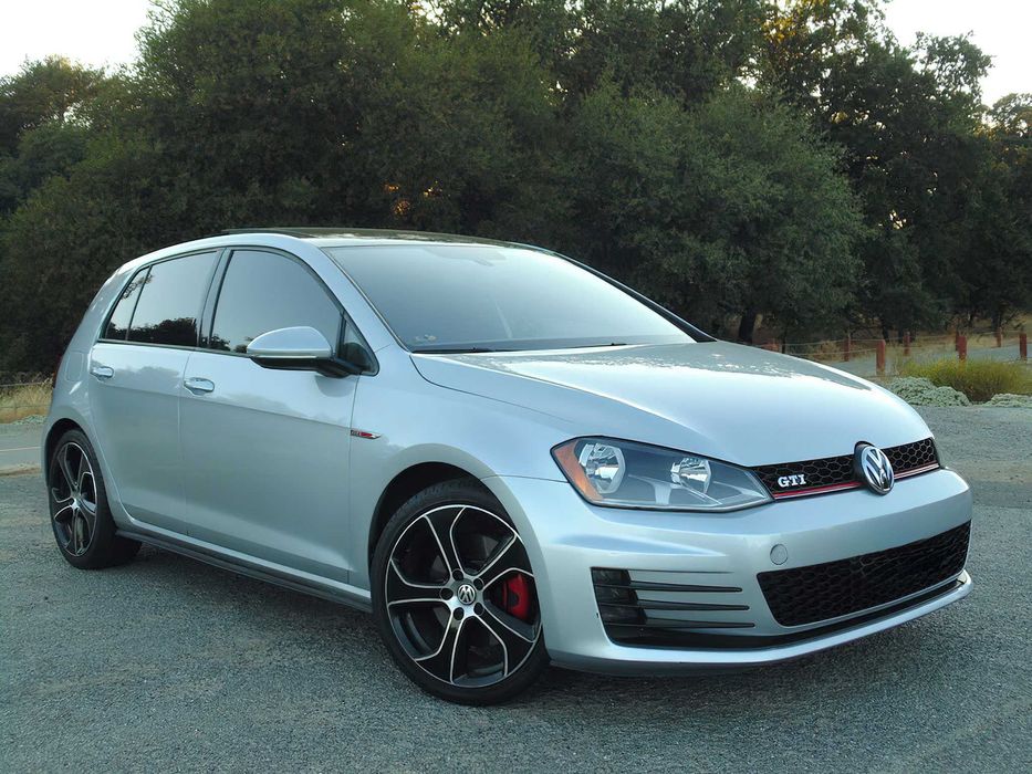Volkswagen Golf GTI SE      2015