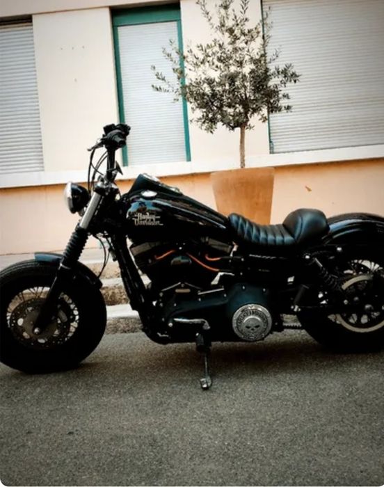 Harley davidson dyna street bob