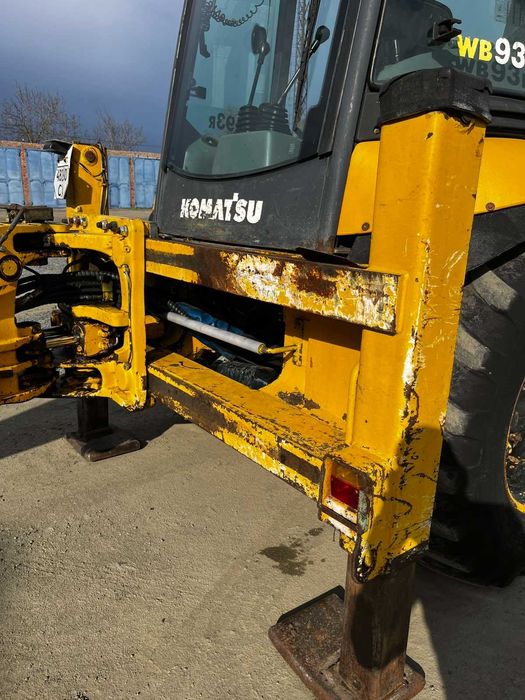 Екскаватор-навантажувач Komatsu WB93R-5, 2007 рік, робочий стан