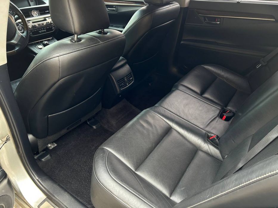 Lexus ES 350 2014 року