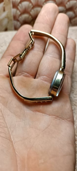 Продам антикварний годиник