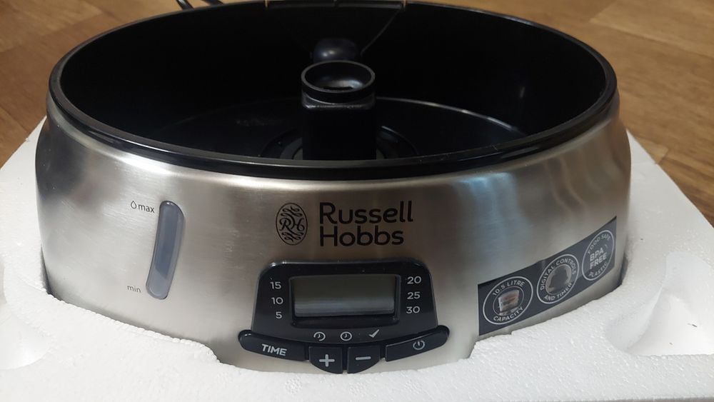 ПРОДАМ Пароварка Russell Hobbs 23560-56