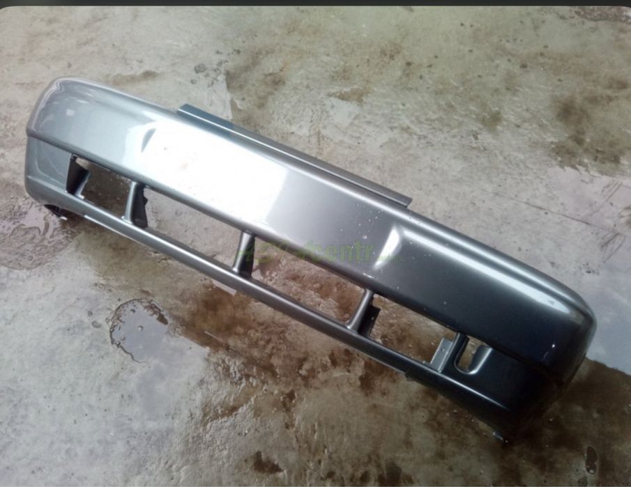 Продам бампер 2110