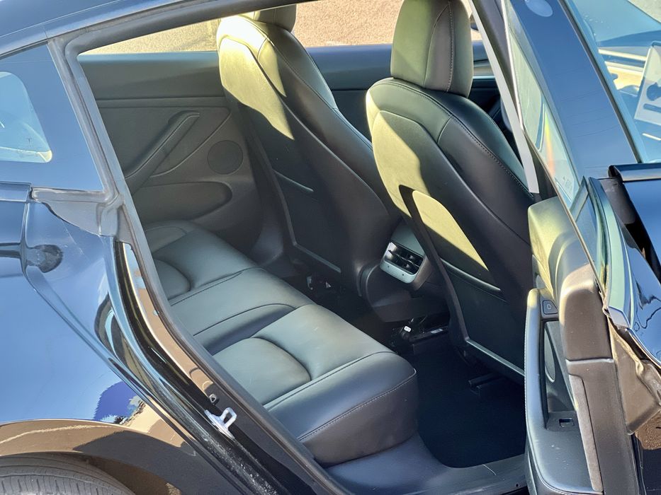 Tesla model 3 LFP 2022 14 тис ки