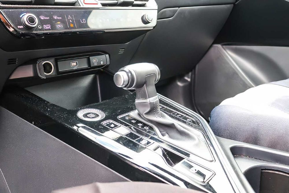 Kia Niro EX Hybrid      2023