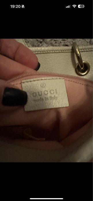 Carteira Gucci cor de rosa