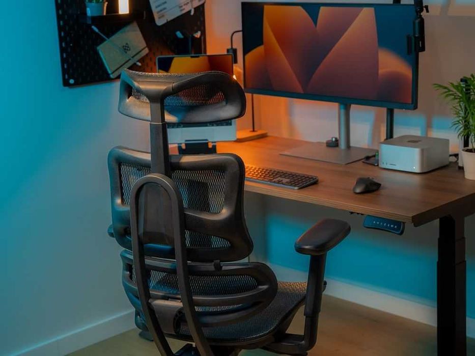 Fotel ergonomiczny ERGOTECH w idealnym stanie