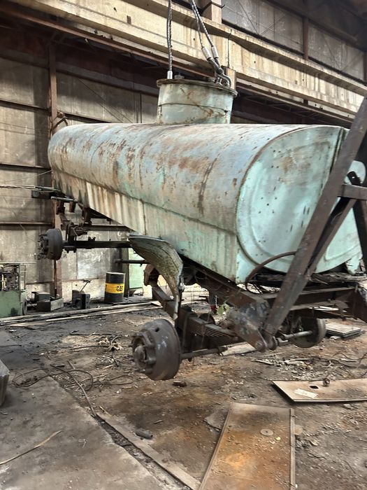 Продам бочку на осях