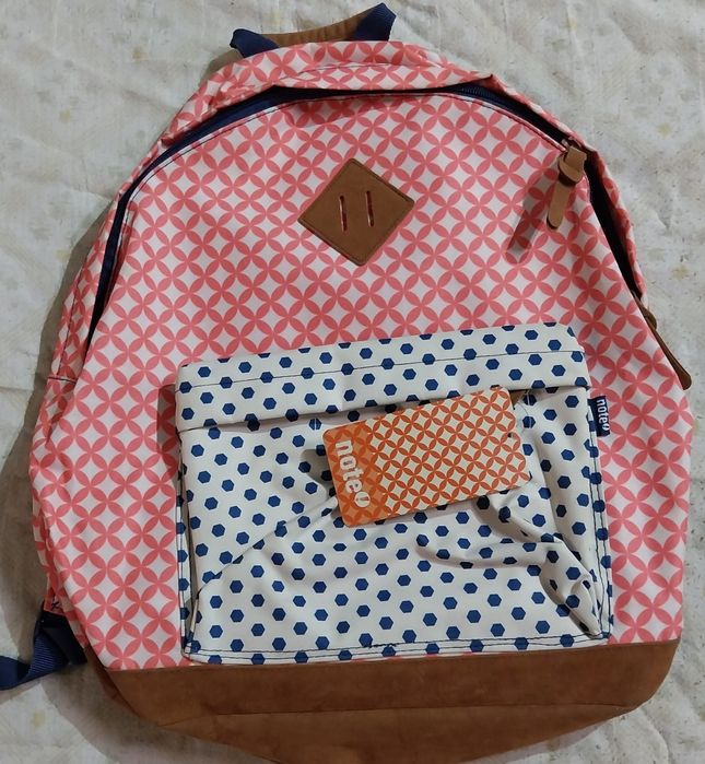 Mochilas escolares a bom preço novas