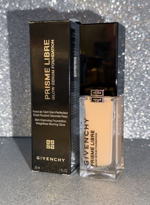 Podkład Givenchy Prisme Libre glow serum foundation 1.5N