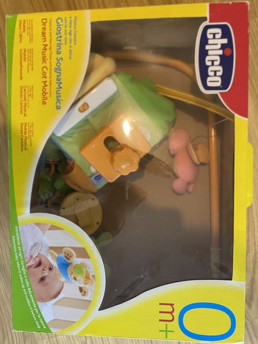 Mobile musical para berço