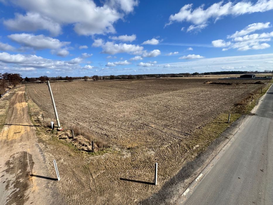 Działka budowlana 1.419 m² - Górzyn k.Lubska I WZ I media i asfalt - Widok 2