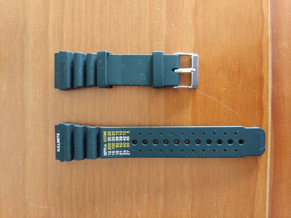Silicone Watch Band for Diver-Style Watch, 24 mm