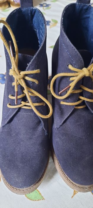 Buty damskie na obcasie