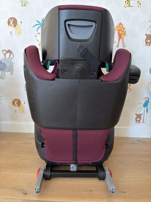 Автокрісло Britax-Romer Kidfix i-Size, група 2/3, 15-36 кг