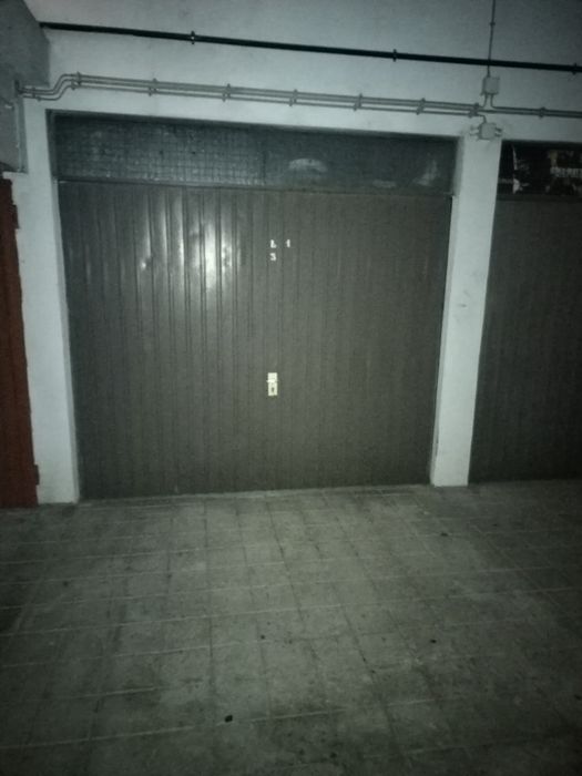 Excelente garagem