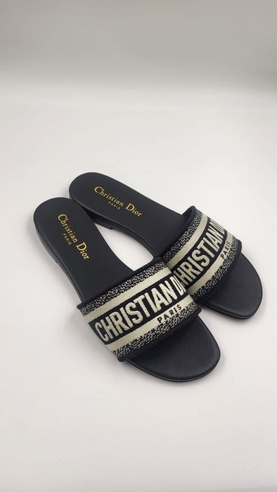 Klapki Dior - nowe