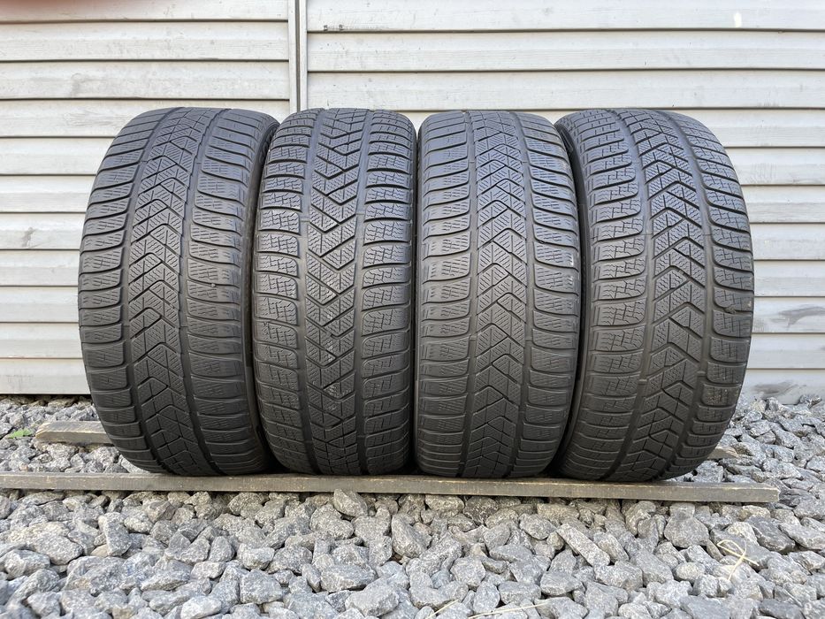 Комплект зимових шин Pirelli 245/45 R19 245*45 19 Sottozero 3 001918