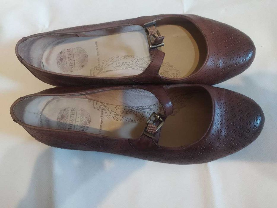 Шкіряні мокасини 38 розмір